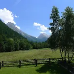 Amici-4 By Interhome Daire Saas-Grund